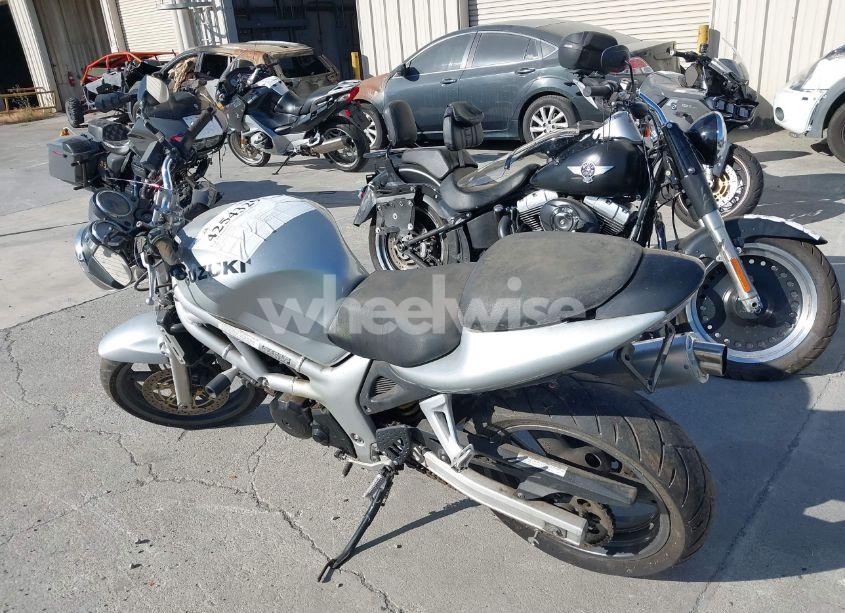 Photo 3 of 2000 Suzuki Sv650 N/A (VIN JS1VP52A9Y2103769)