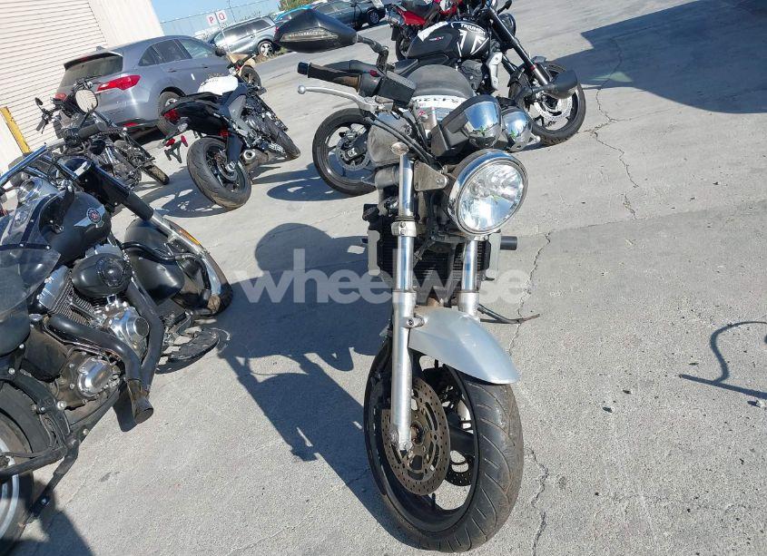 Photo 5 of 2000 Suzuki Sv650 N/A (VIN JS1VP52A9Y2103769)