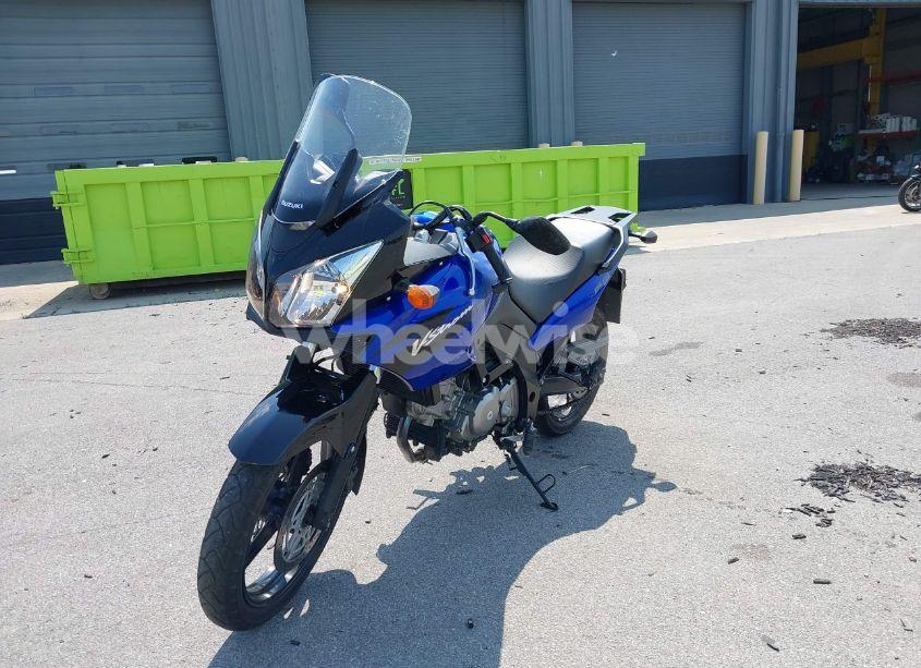 2005 Suzuki Dl650 K (VIN JS1VP54A852102329) main photo