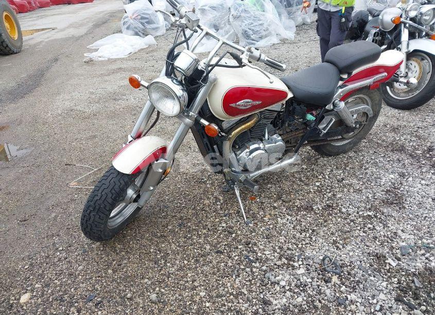 Photo 2 of 1998 Suzuki Vz800 (VIN JS1VS53A1W2103890)