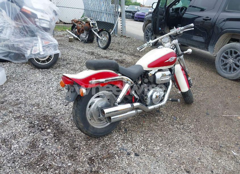 Photo 4 of 1998 Suzuki Vz800 (VIN JS1VS53A1W2103890)