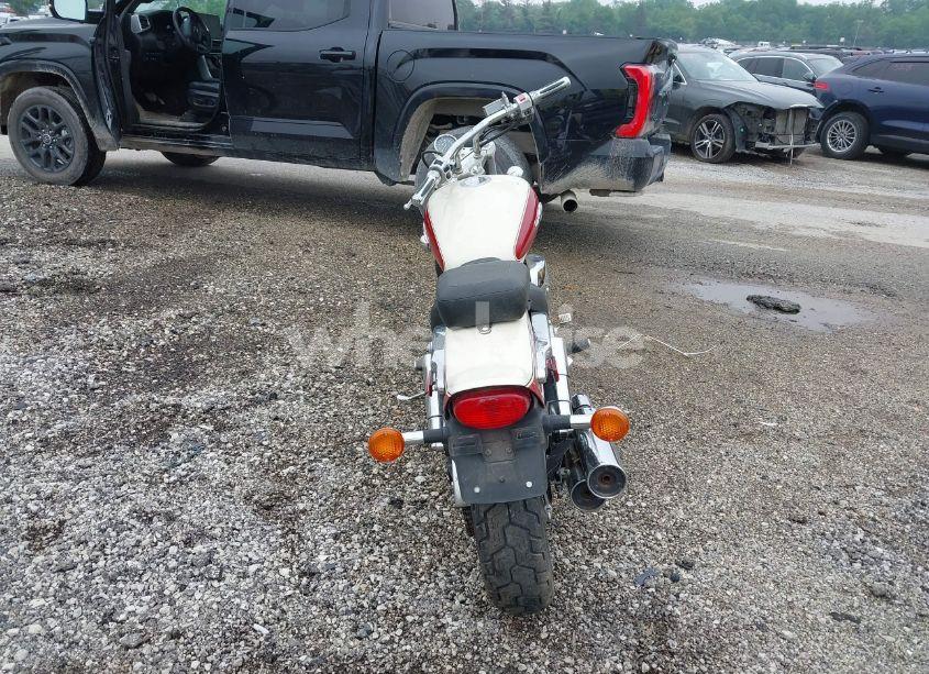 Photo 6 of 1998 Suzuki Vz800 (VIN JS1VS53A1W2103890)