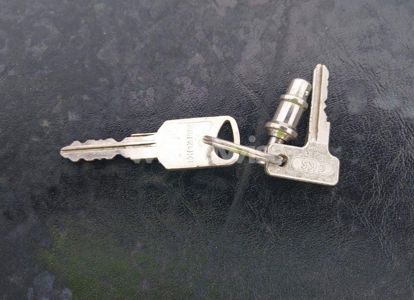 Photo 11 of 2005 Suzuki C90 (VIN JS1VY52A052107735)