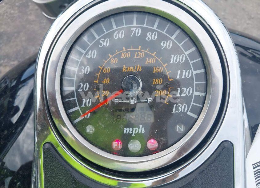 Photo 7 of 2005 Suzuki C90 (VIN JS1VY52A052107735)