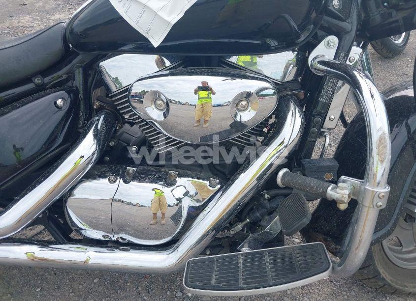 Photo 8 of 2005 Suzuki C90 (VIN JS1VY52A052107735)