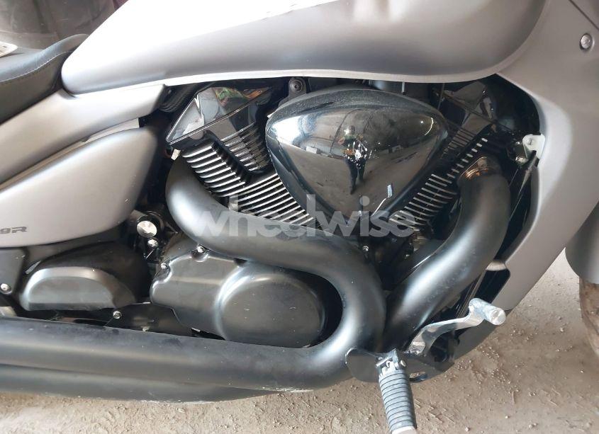 Photo 8 of 2017 Suzuki Vzr1800 (VIN JS1VY53A6H2100744)