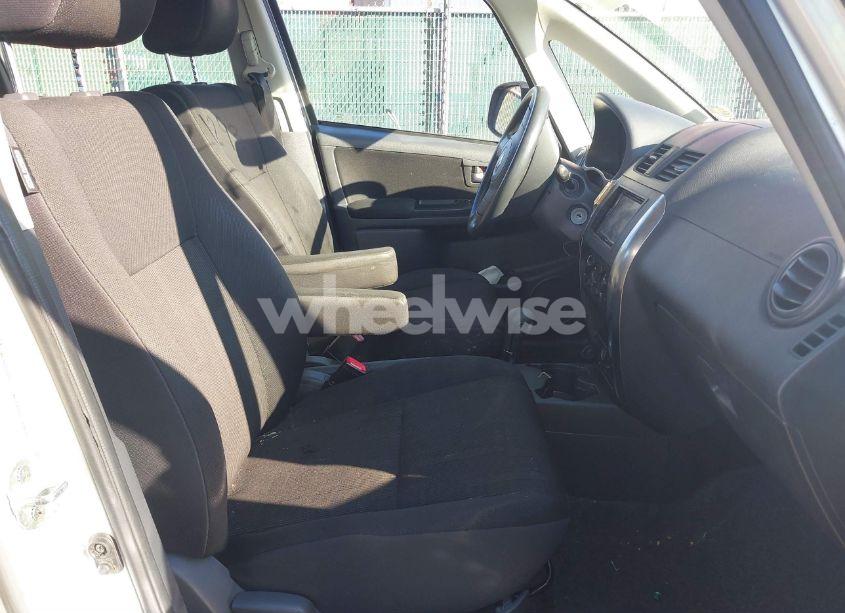 Photo 5 of 2010 Suzuki Sx4 TECHNOLOGY (VIN JS2YB5A3XA6300488)