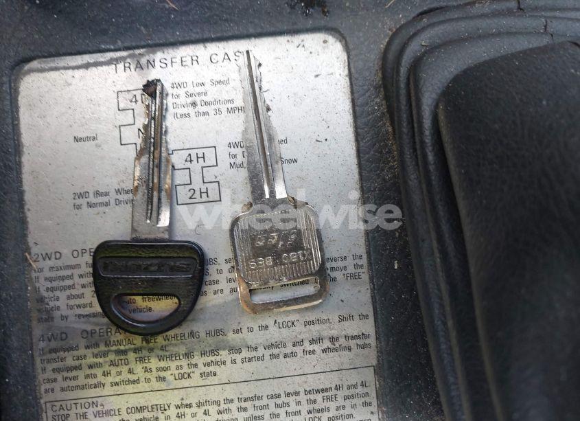 Photo 11 of 1996 Suzuki X90 JLX (VIN JS3LB11S8T4100553)