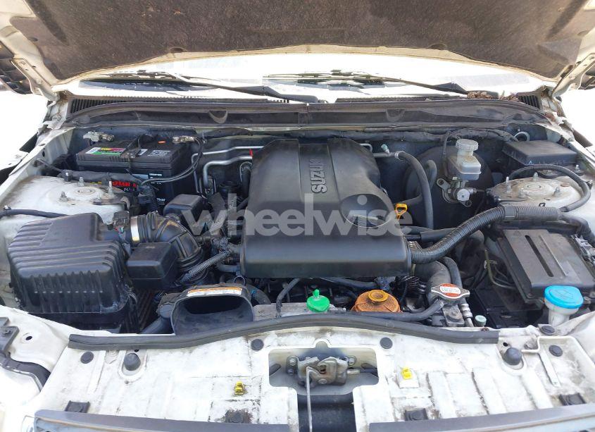 Photo 10 of 2011 Suzuki Grand VITARA PREMIUM/PREMIUM W/ALLOY WHEELS (VIN JS3TD0D2XB4103016)