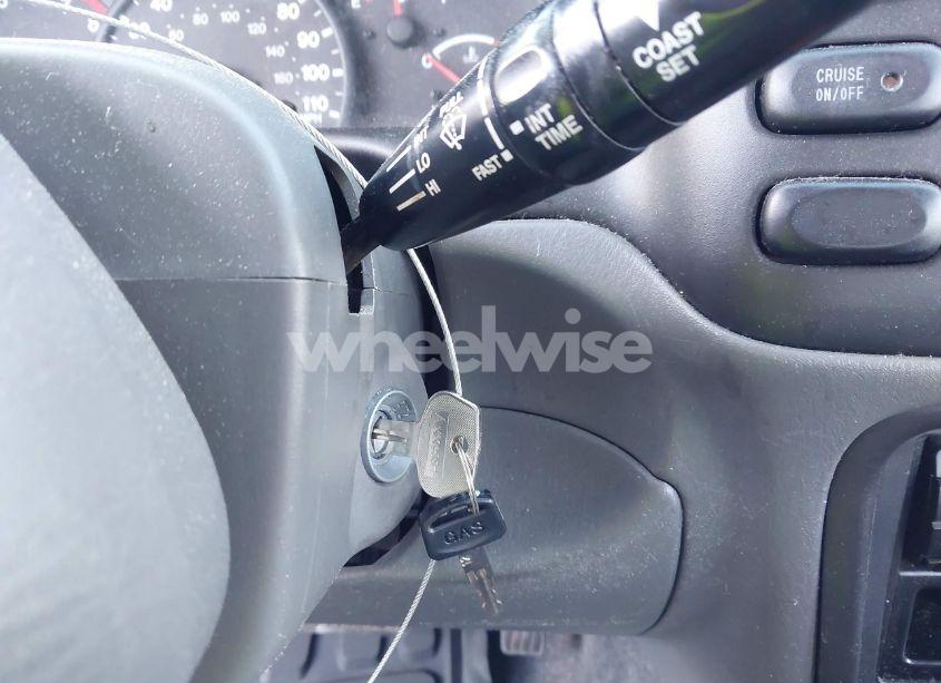 Photo 11 of 2002 Suzuki Xl-7 LIMITED/PLUS/STANDARD/TOURING (VIN JS3TX92VX24108435)