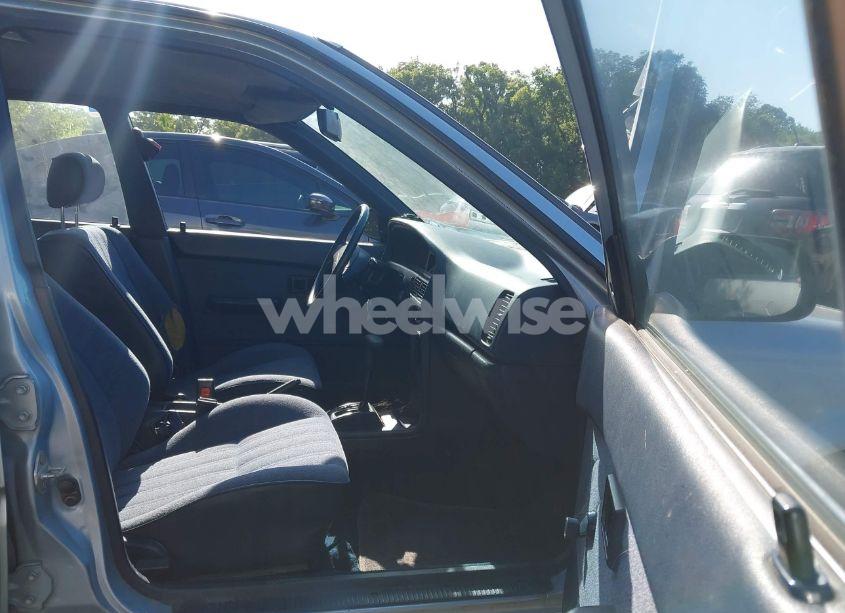 Photo 5 of 1990 Toyota Corolla DLX (VIN JT2AE94A1L3367594)