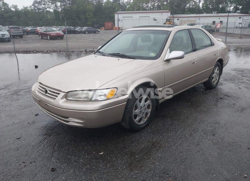 Photo 2 of 1998 Toyota Camry CE V6/LE V6/XLE V6 (VIN JT2BF22K0W0126460)