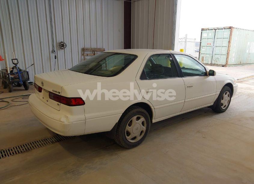 Photo 4 of 1998 Toyota Camry LE V6 (VIN JT2BF22K2W0103214)