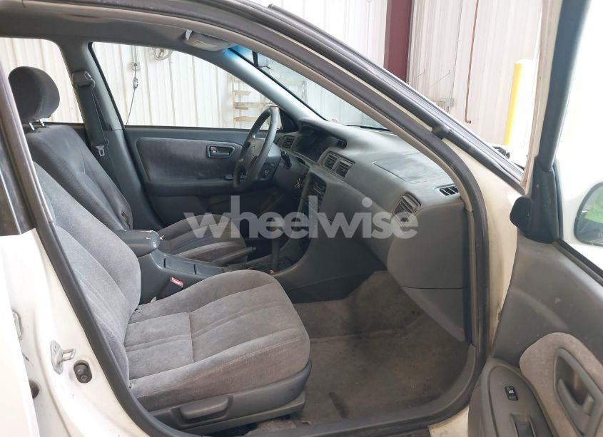 Photo 5 of 1998 Toyota Camry LE V6 (VIN JT2BF22K2W0103214)