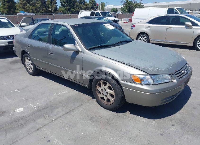 1999 Toyota Camry LE V6 (VIN JT2BF22K3X0199453) main photo