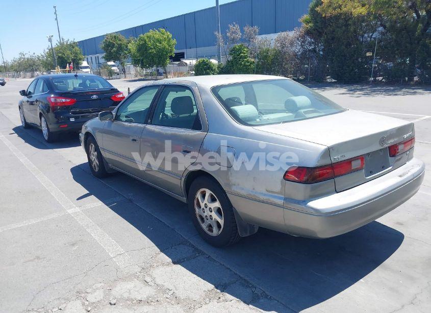 Photo 3 of 1999 Toyota Camry LE V6 (VIN JT2BF22K3X0199453)