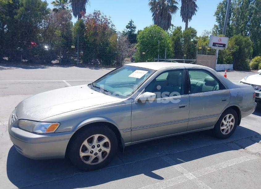 Photo 6 of 1999 Toyota Camry LE V6 (VIN JT2BF22K3X0199453)