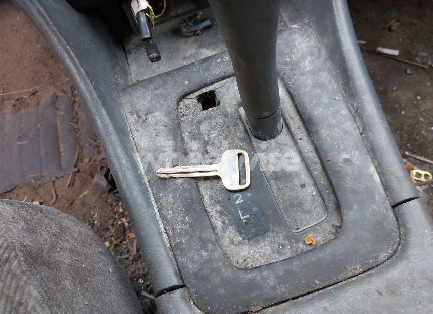 Photo 11 of 2000 Toyota Camry LE V6/XLE V6 (VIN JT2BF22K4Y0252260)