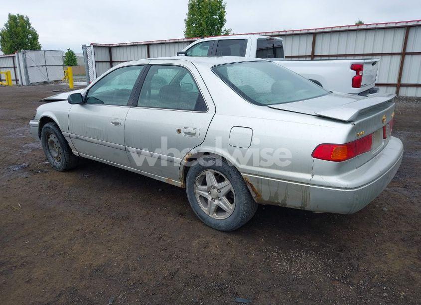Photo 3 of 2000 Toyota Camry LE V6/XLE V6 (VIN JT2BF22K4Y0252260)