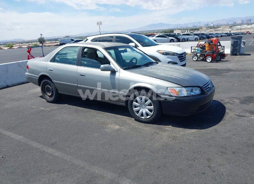 2000 Toyota Camry LE V6 (VIN JT2BF22K4Y0286019) main photo