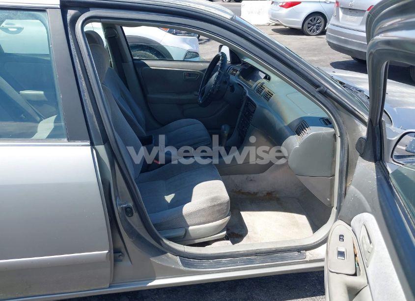 Photo 5 of 2000 Toyota Camry LE V6 (VIN JT2BF22K4Y0286019)