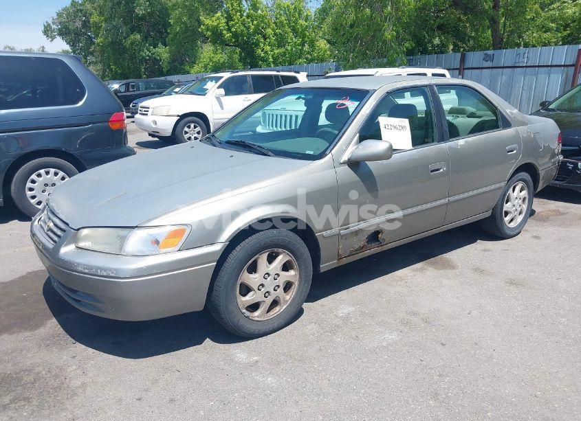 Photo 2 of 1997 Toyota Camry LE V6 (VIN JT2BF22K7V0028198)