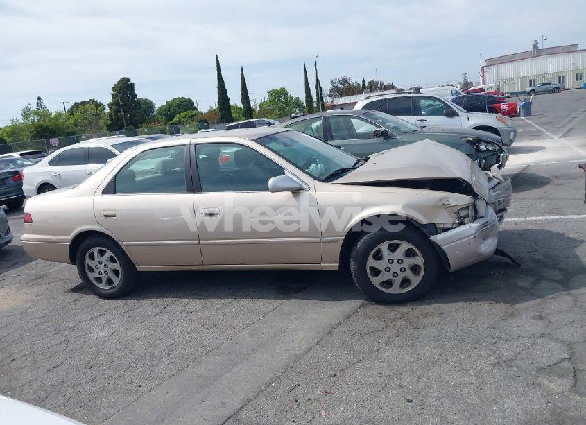 Photo 13 of 1999 Toyota Camry LE V6 (VIN JT2BF22KXX0180754)