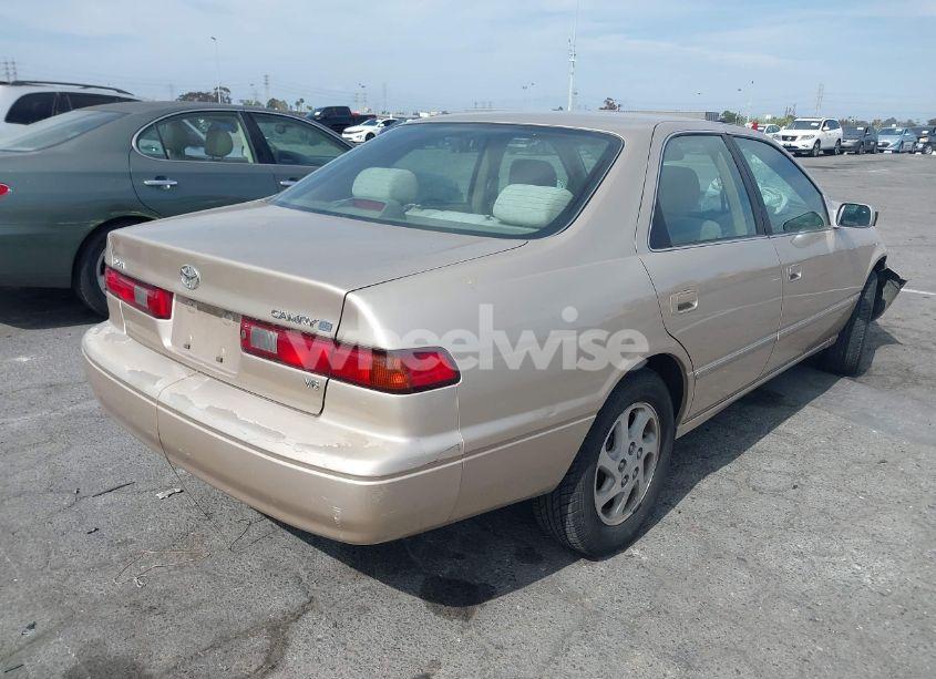 Photo 4 of 1999 Toyota Camry LE V6 (VIN JT2BF22KXX0180754)
