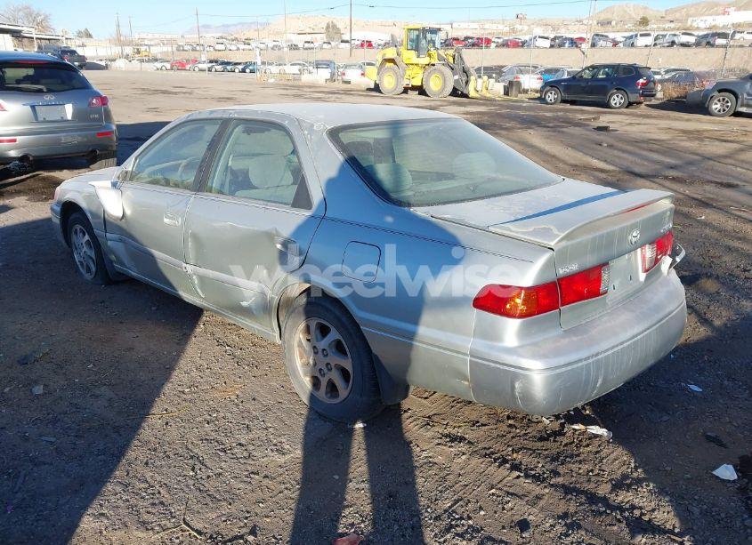 Photo 3 of 2000 Toyota Camry LE V6/XLE V6 (VIN JT2BF28K4Y0237863)