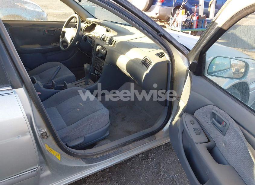 Photo 5 of 2000 Toyota Camry LE V6/XLE V6 (VIN JT2BF28K4Y0237863)