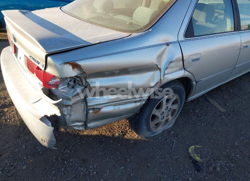 Photo 6 of 2000 Toyota Camry LE V6/XLE V6 (VIN JT2BF28K4Y0237863)