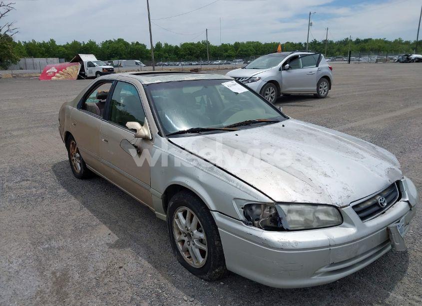 Photo 6 of 2001 Toyota Camry XLE V6 (VIN JT2BF28KX10337262)