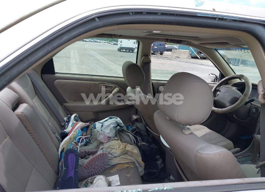 Photo 8 of 2001 Toyota Camry XLE V6 (VIN JT2BF28KX10337262)