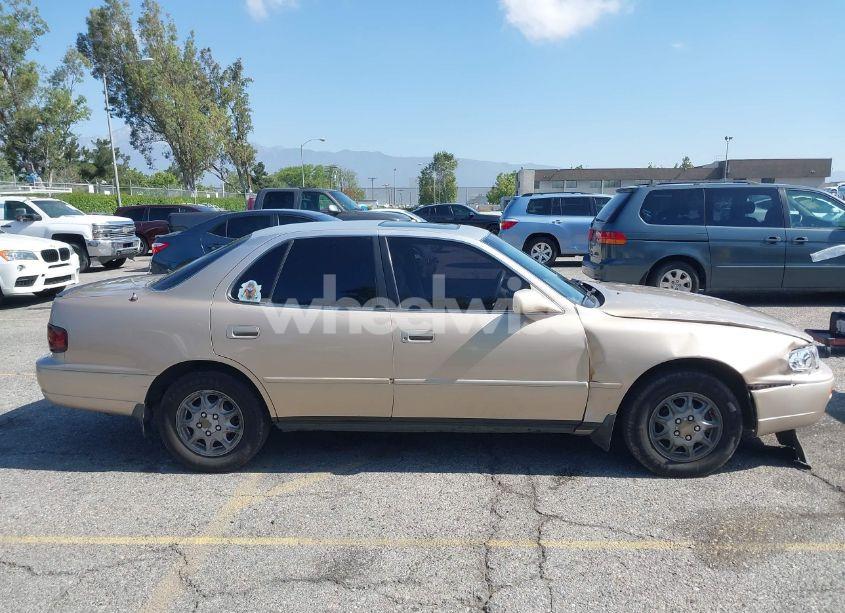 Photo 13 of 1996 Toyota Camry DX/LE/XLE (VIN JT2BG12K0T0347950)