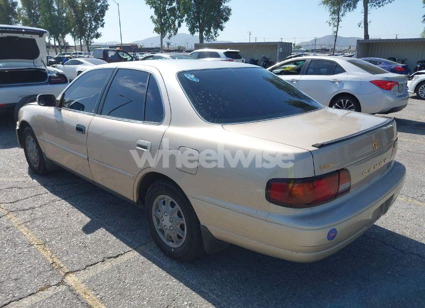 Photo 3 of 1996 Toyota Camry DX/LE/XLE (VIN JT2BG12K0T0347950)
