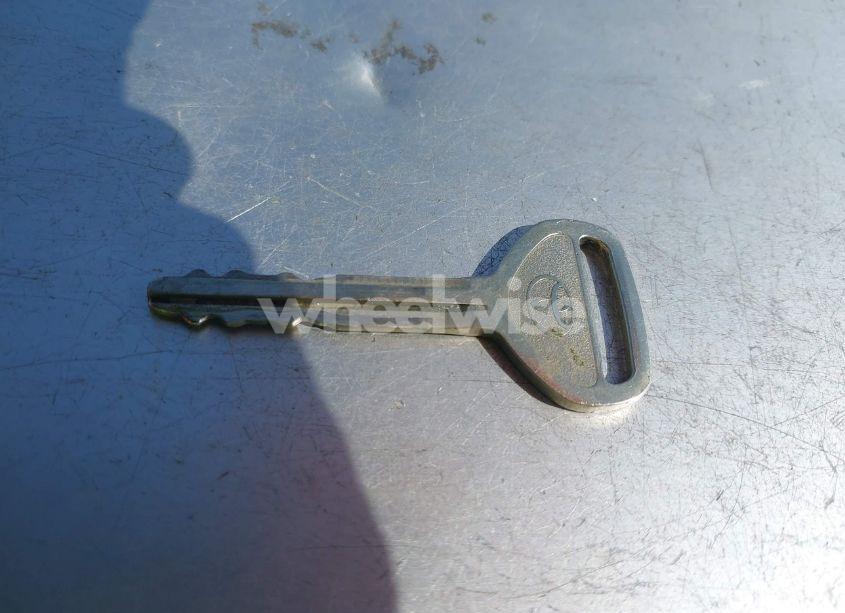 Photo 11 of 2000 Toyota Camry LE (VIN JT2BG22K0Y0473562)