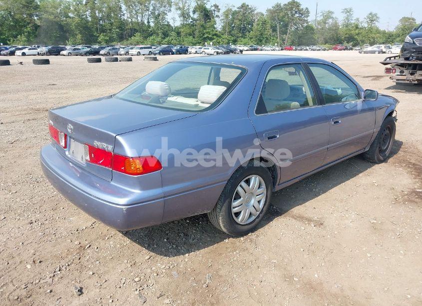 Photo 4 of 2000 Toyota Camry LE (VIN JT2BG22K0Y0520055)