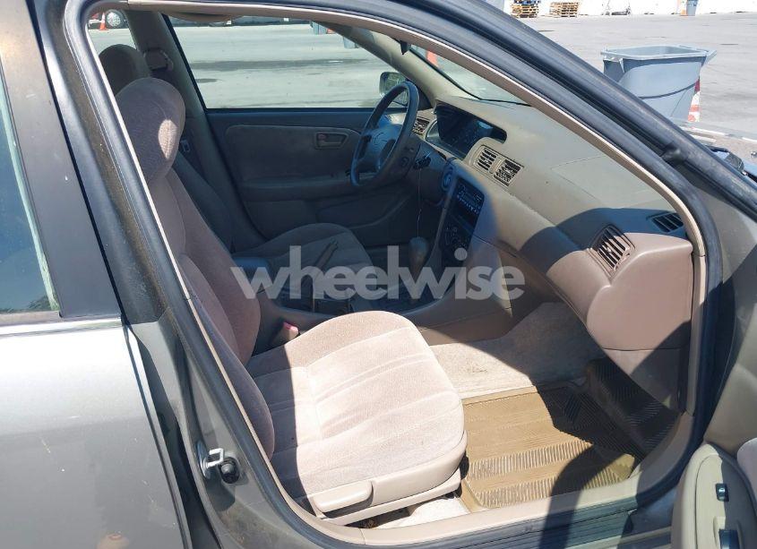 Photo 5 of 1998 Toyota Camry LE (VIN JT2BG22K1W0259516)