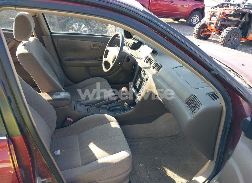 Photo 5 of 2001 Toyota Camry LE (VIN JT2BG22K210603931)