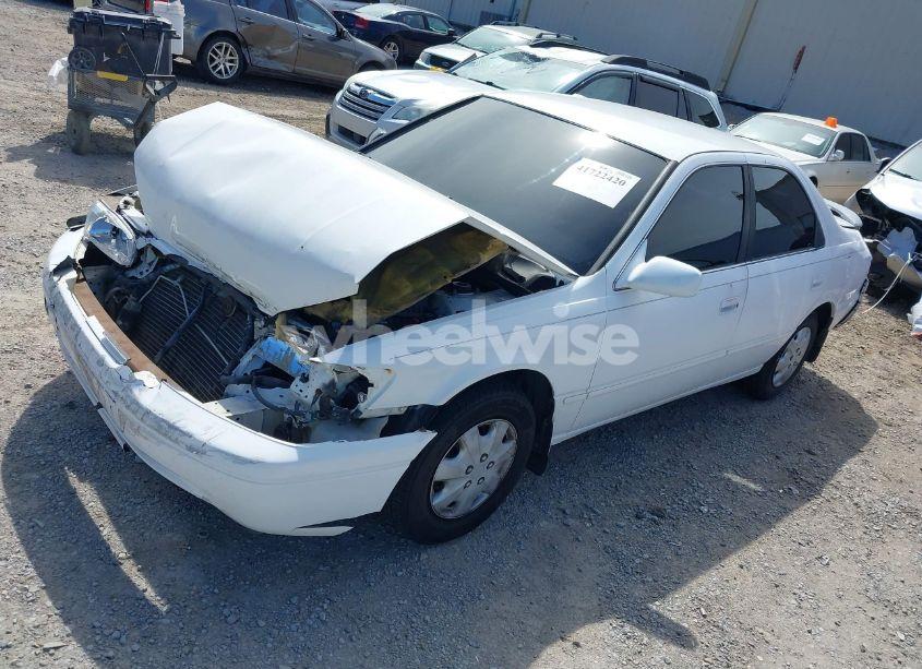 Photo 2 of 1998 Toyota Camry LE (VIN JT2BG22K2W0162907)