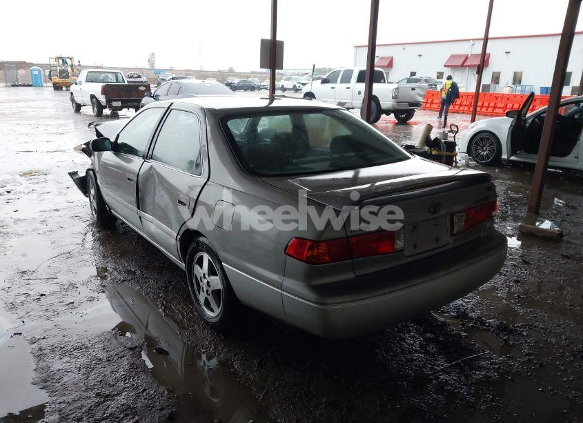 Photo 3 of 2001 Toyota Camry LE (VIN JT2BG22K410544168)