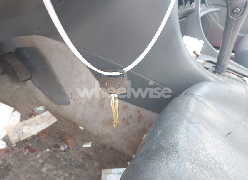 Photo 11 of 2000 Toyota Camry LE (VIN JT2BG22K5Y0476098)