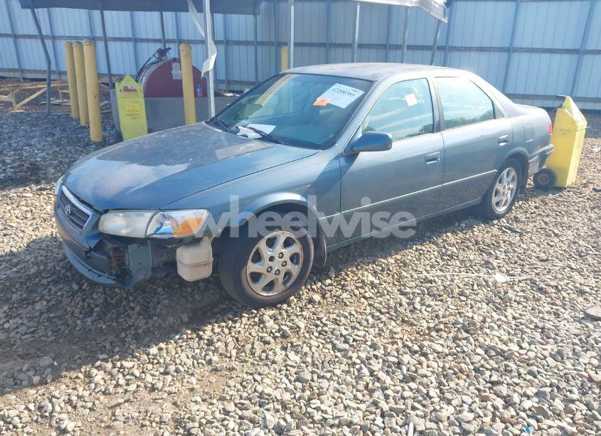 Photo 2 of 2000 Toyota Camry LE (VIN JT2BG22K5Y0476098)