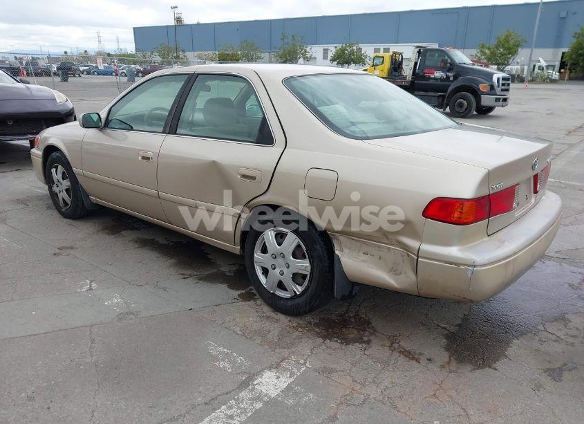 Photo 3 of 2001 Toyota Camry LE (VIN JT2BG22K610603317)