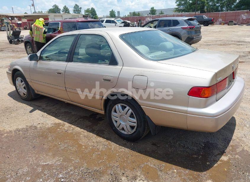 Photo 3 of 2000 Toyota Camry CE/LE/XLE (VIN JT2BG22K6Y0421434)