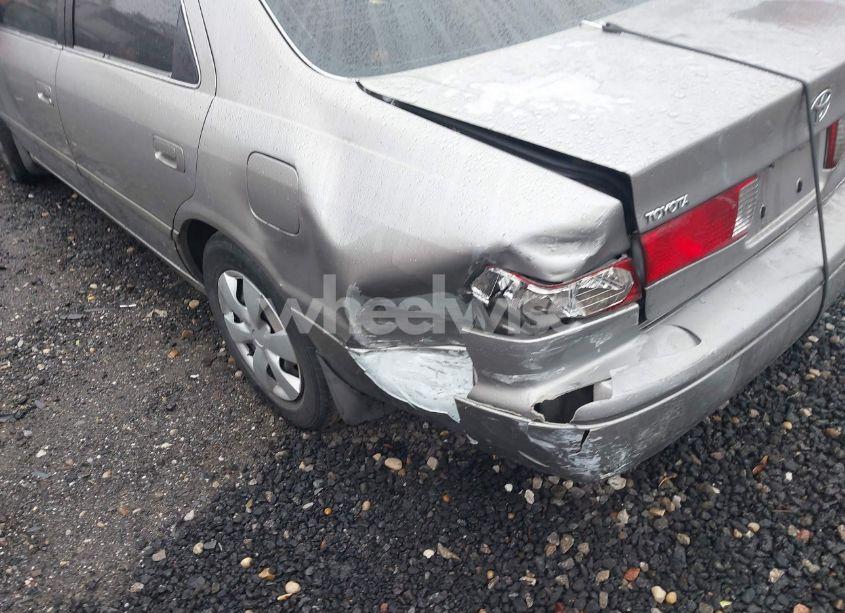 Photo 6 of 2000 Toyota Camry LE (VIN JT2BG22K6Y0520688)