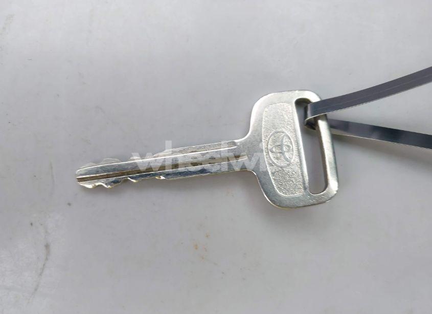 Photo 11 of 2000 Toyota Camry LE (VIN JT2BG22K7Y0449534)