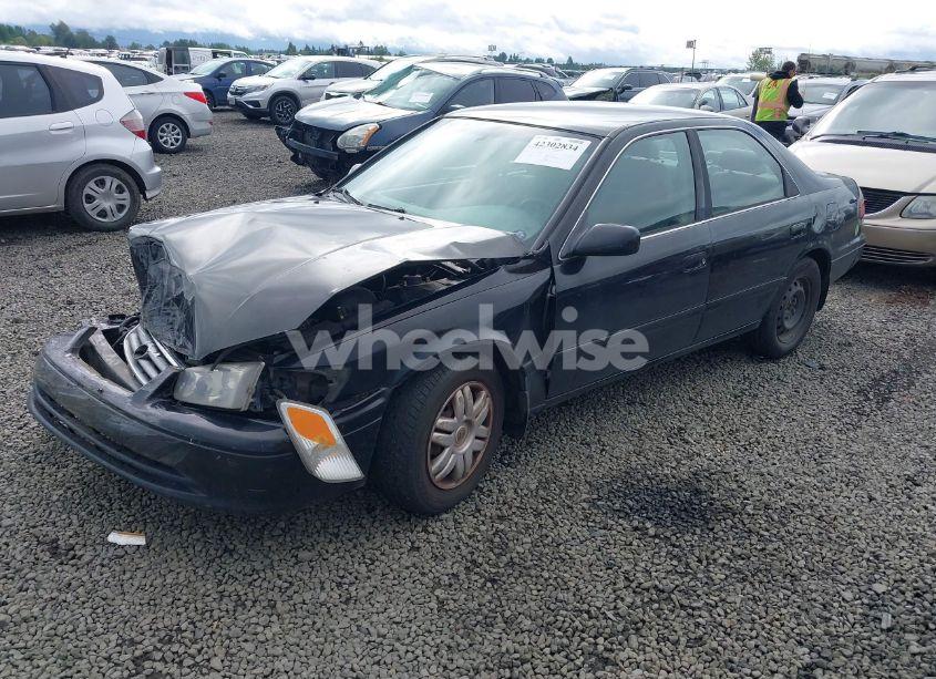 Photo 2 of 2000 Toyota Camry LE (VIN JT2BG22K7Y0449534)