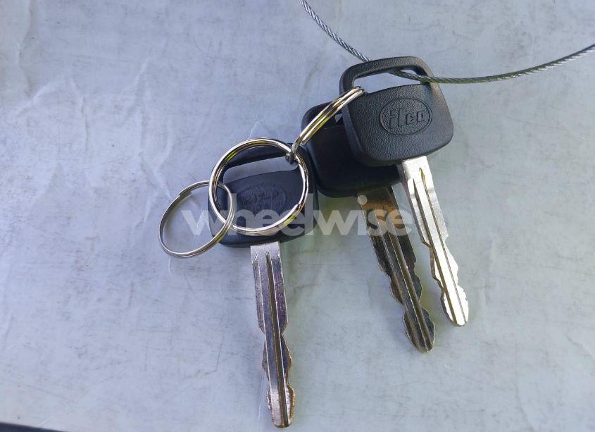 Photo 11 of 2001 Toyota Camry LE (VIN JT2BG22K810539653)