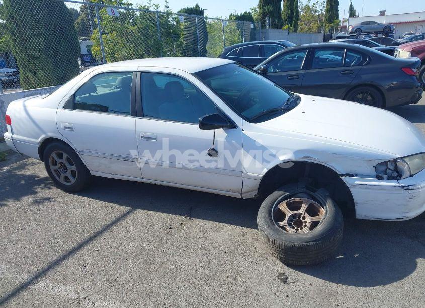 Photo 13 of 2000 Toyota Camry LE (VIN JT2BG22K8Y0396035)